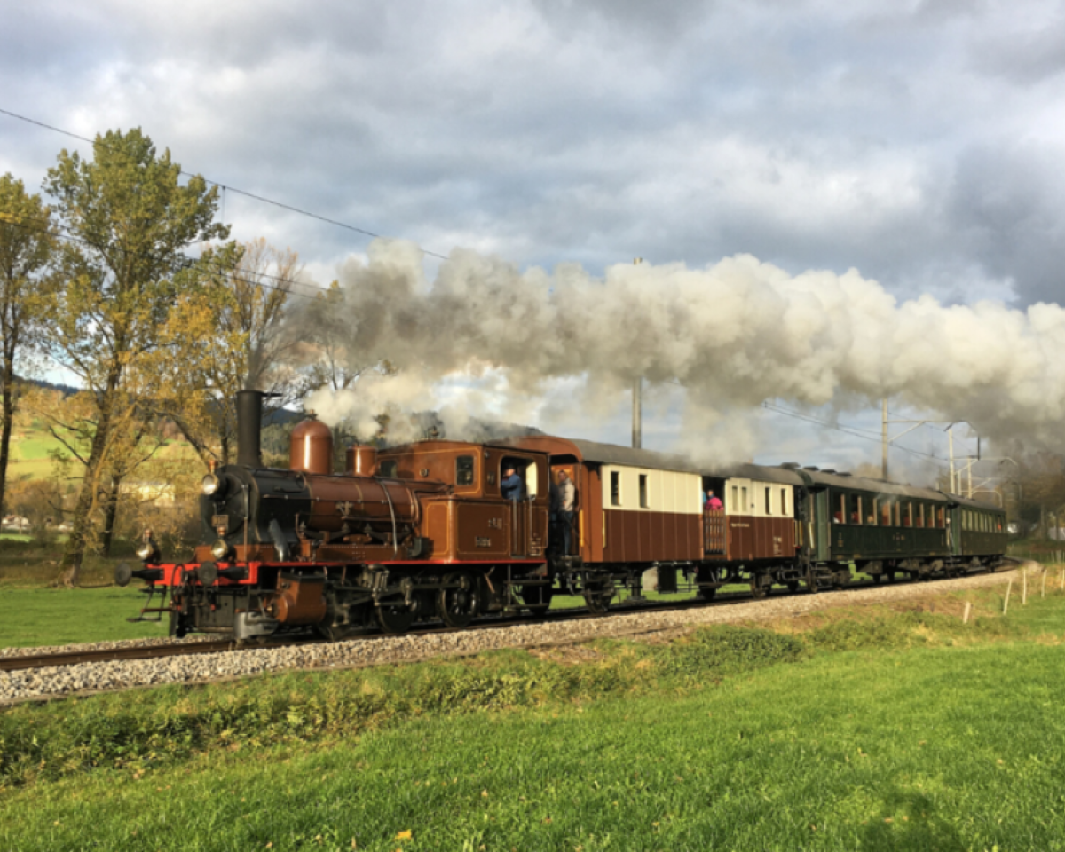 Train "Au fil de l'Areuse"